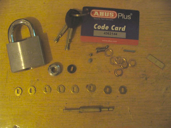 Abus lock with numbered discs